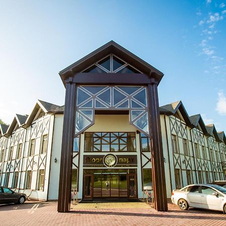 Tarashany Georg Park Hotel מראה חיצוני תמונה