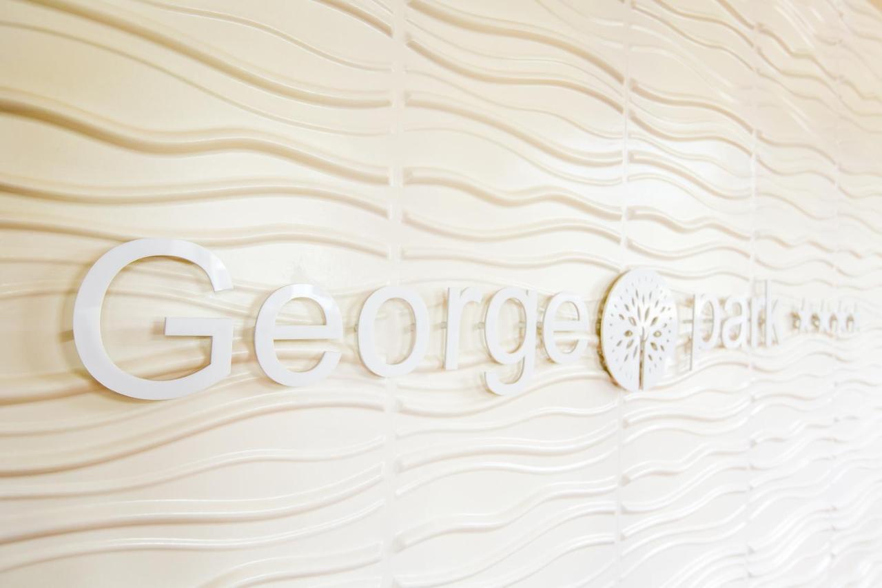 Tarashany Georg Park Hotel מראה חיצוני תמונה