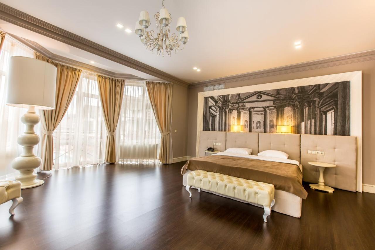 Tarashany Georg Park Hotel מראה חיצוני תמונה