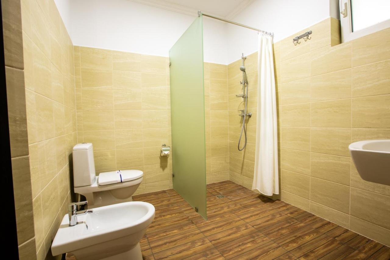 Tarashany Georg Park Hotel מראה חיצוני תמונה