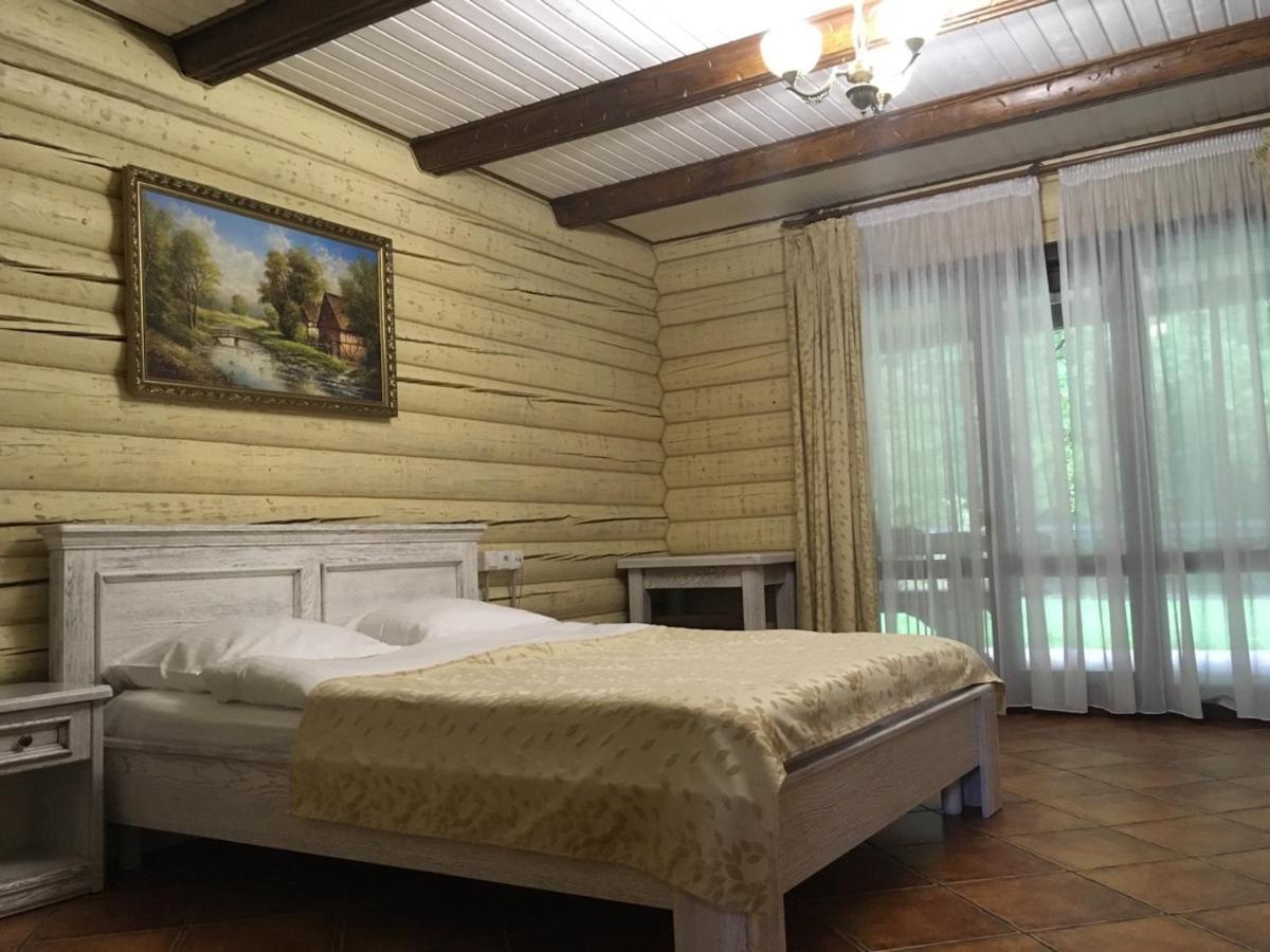 Tarashany Georg Park Hotel מראה חיצוני תמונה